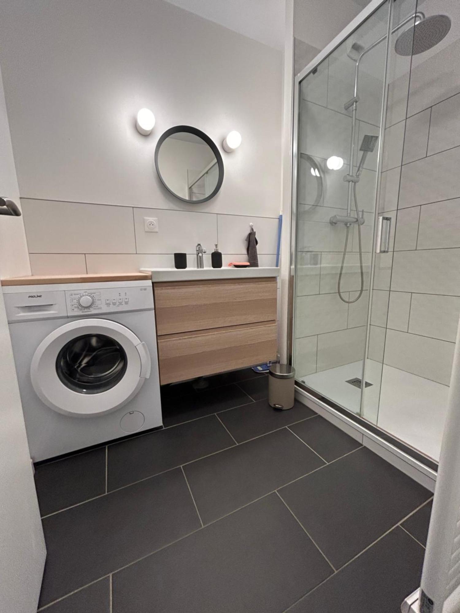 Le Patio : Appartement Chic 3 Chambres Au Coeur De Pau Kültér fotó